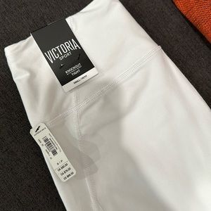 NWT Victoria Sport VS Small White Leggings Knockout Tights - Excellent